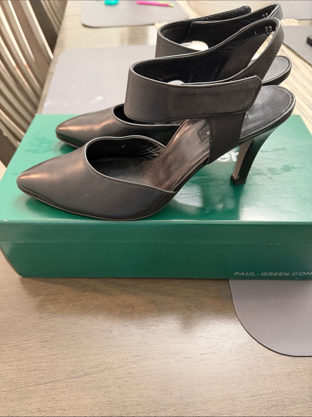 Paul Green Black Leather Pointed Toe Slingback Pumps